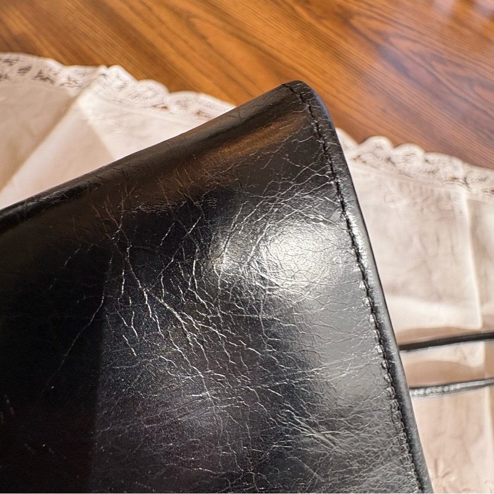 HOBO Black Leather Frame-Top Crossbody Bag - Picture 15 of 15
